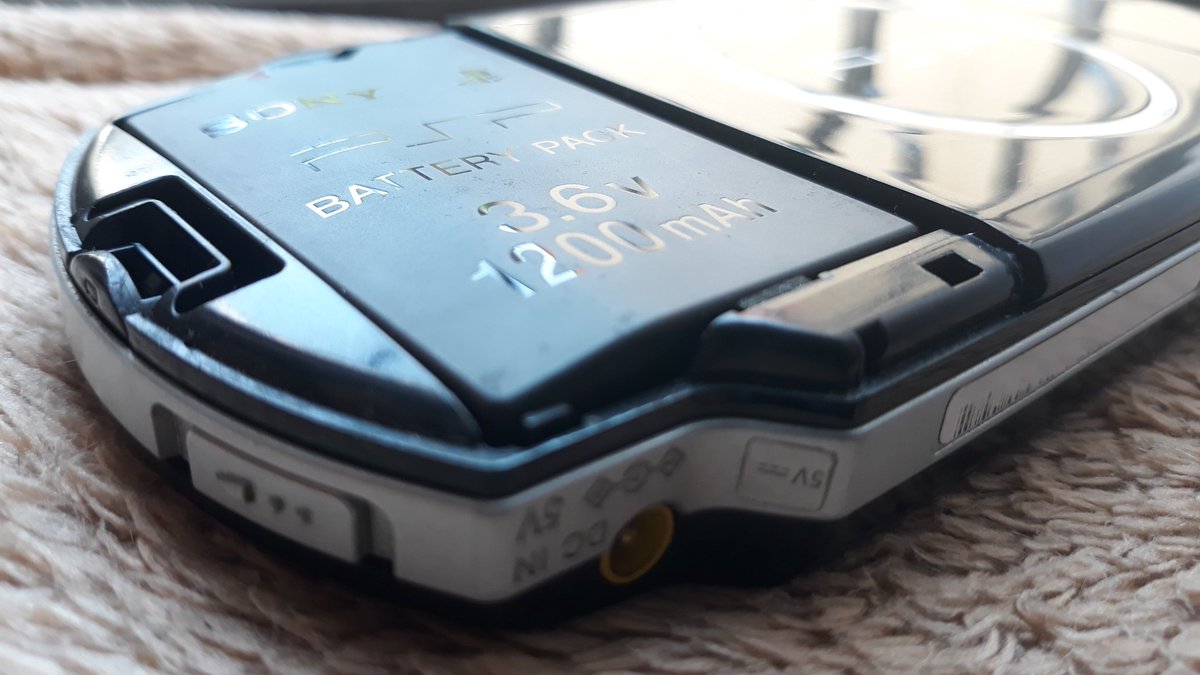 Las baterías de las PSP más viejas están explotando – Gamuza